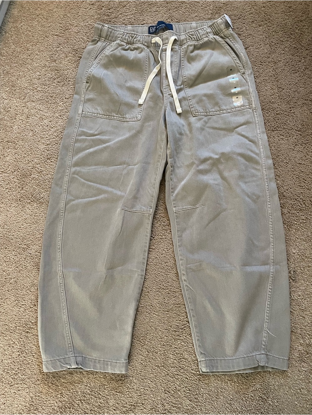 NWT GAP Mid Rise Supersoft Pull-On Barrel Jeans